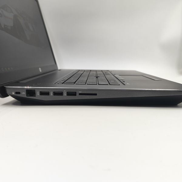 Ноутбук HP Zbook 17 G4 (17,3"IPS FHD/i7-7820HQ/16Gb/256Gb+1000Gb/Quadro P5000-16Gb) Б/В 04119 фото