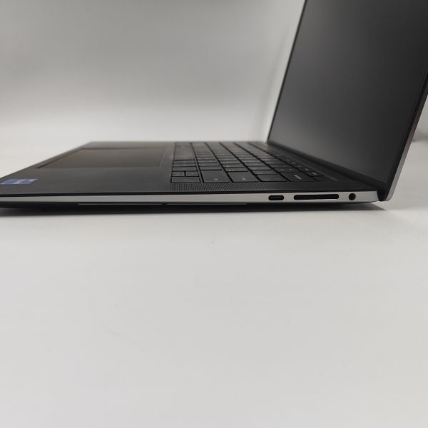 Ноутбук Dell Precision 5560 (15,6"IPS FHD/i7-11850H/16Gb/512Gb/Quadro T1200-4Gb) Б/В 04128 фото