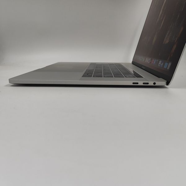 Ноутбук MacBook Pro 15 A1990 2018 Б/В 03943 фото