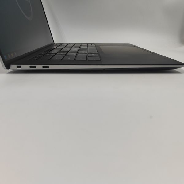 Ноутбук Dell Precision 5550 (15,6" IPS FHD/i7-10750H/32Gb/512Gb/Quadro T1000-4Gb) Б/У 04170 фото